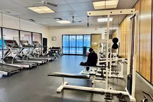 20335 W Country Club Dr, Aventura, FL 33180 - Photo 17