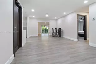 724 SW 4th Ct, Hallandale Beach, FL 33009 - Photo 19