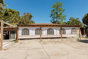 740 31st St SW, Naples, FL 34117 - Photo 9