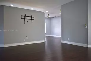 6254 NW 38th Dr, Coral Springs, FL 33067 - Photo 3