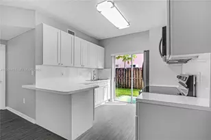 8021 Lake Dr, Doral, FL 33166 - Photo 3