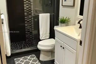 13001 SW 15th Ct, Pembroke Pines, FL 33027 - Photo 7