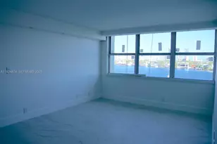 16570 NE 26th Ave, North Miami Beach, FL 33160 - Photo 3