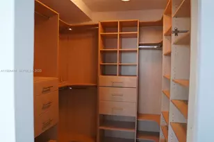 16570 NE 26th Ave, North Miami Beach, FL 33160 - Photo 7