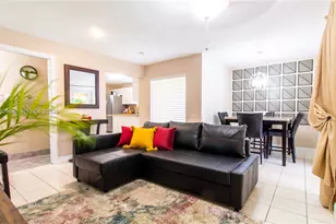 985 SW 10th St, Miami, FL 33130 - Photo 1