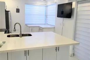 1331 S Franklin Ave, Homestead, FL 33034 - Photo 1