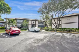 9974 N Belfort Cir, Tamarac, FL 33321 - Photo 29