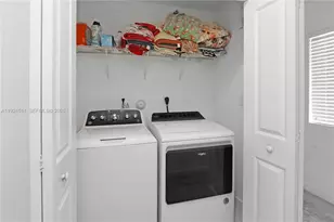 1052 SE 23rd Ave, Homestead, FL 33035 - Photo 17