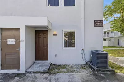 1977 NW 5th Pl #408, Miami, FL 33136 - Photo 21