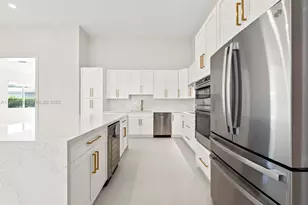 16160 SW 89th Pl, Palmetto Bay, FL 33157 - Photo 11