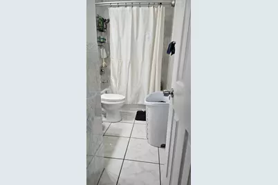 1471 W 43rd Pl #302, Hialeah, FL 33012 - Photo 7