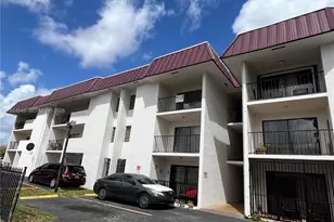 1471 W 43rd Pl, Hialeah, FL 33012 - Photo 1