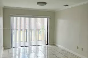 1471 W 43rd Pl, Hialeah, FL 33012 - Photo 5
