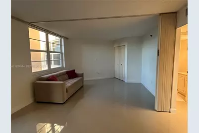 1100 Saint Charles Pl #308, Pembroke Pines, FL 33026 - Photo 9