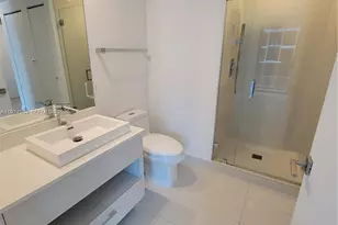 55 SW 9th St, Miami, FL 33130 - Photo 13