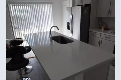 1790 SE 7th Ter #1790, Homestead, FL 33034 - Photo 5