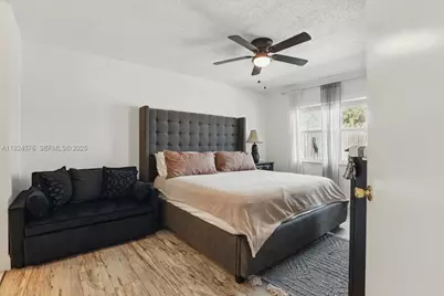 5874 SW 97th Ter, Cooper City, FL 33328 - Photo 17