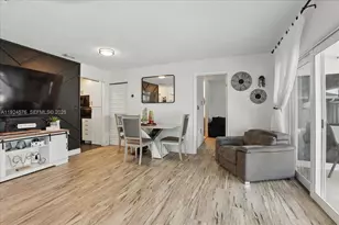 5874 SW 97th Terrace, Cooper City, FL 33328 - Photo 9