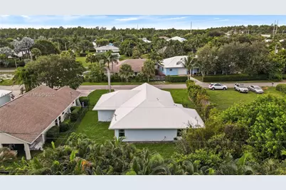 9155 SE Athena St, Hobe Sound, FL 33455 - Photo 19