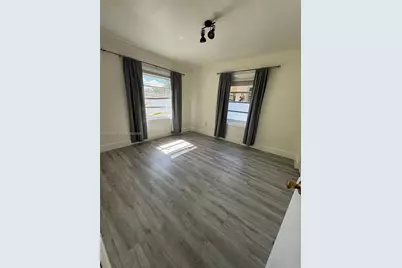 525 NW 91th #1, Miami, FL 33150 - Photo 7