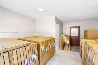 1500 E Commercial Blvd, Oakland Park, FL 33334 - Photo 29