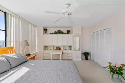500 Three Islands Blvd #917, Hallandale Beach, FL 33009 - Photo 35