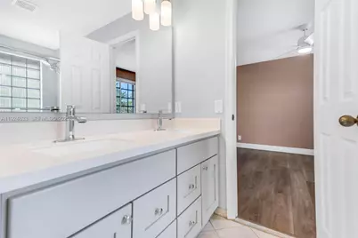 3835 Crestwood Cir, Weston, FL 33331 - Photo 37