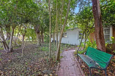 11550 SW 108th Ct, Miami, FL 33176 - Photo 33