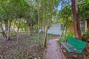 11550 SW 108th Ct, Miami, FL 33176 - Photo 33