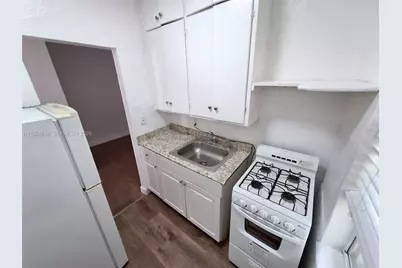 1030 Jefferson Ave #11, Miami Beach, FL 33139 - Photo 9