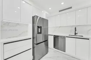 251 174th St, Sunny Isles Beach, FL 33160 - Photo 1