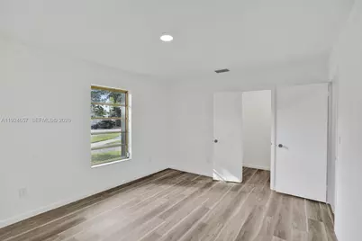 2371 NE 193rd St, Miami, FL 33180 - Photo 15