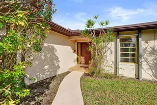 2371 NE 193rd St, Miami, FL 33180 - Photo 33