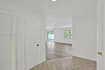 2371 NE 193rd St, Miami, FL 33180 - Photo 31