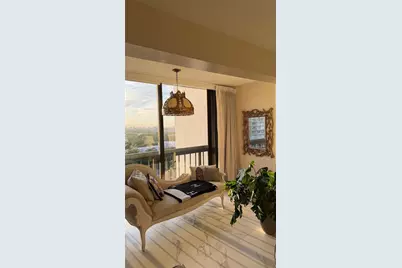 2333 Brickell Ave #1814, Miami, FL 33129 - Photo 7