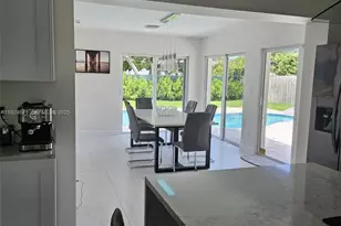 1001 SE 14th Dr, Deerfield Beach, FL 33441 - Photo 9