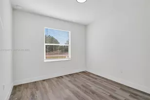 710 Bedford Point Ave, Lehigh Acres, FL 33974 - Photo 17