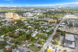 7525 NE Miami Ct, Miami, FL 33138 - Photo 29