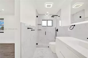 1236 N Hiatus Rd, Pembroke Pines, FL 33026 - Photo 19