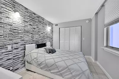 6039 Collins Ave #621, Miami Beach, FL 33140 - Photo 31