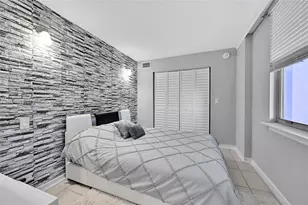 6039 Collins Ave, Miami Beach, FL 33140 - Photo 31