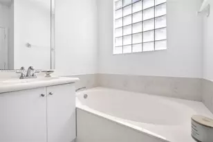 13030 NW 8th St, Miami, FL 33182 - Photo 25