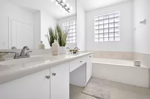 13030 NW 8th St, Miami, FL 33182 - Photo 23