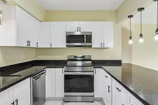 140 NE 161st St, Miami, FL 33162 - Photo 13