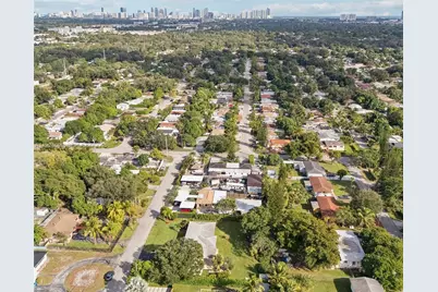 140 NE 161st St, Miami, FL 33162 - Photo 47