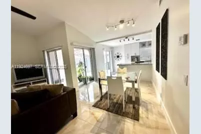 1542 Springside Dr #1542, Weston, FL 33326 - Photo 3