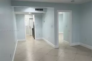 7921 Abbott Ave, Miami Beach, FL 33141 - Photo 15