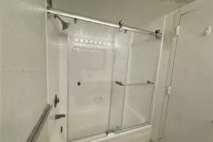 1650 NE 115th St, Miami, FL 33181 - Photo 9