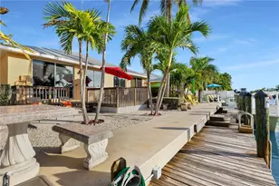 461 & 471 3rd St, Key Colony, FL 33051 - Photo 43