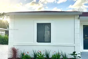 12260 NW 8th Ave, North Miami, FL 33168 - Photo 5